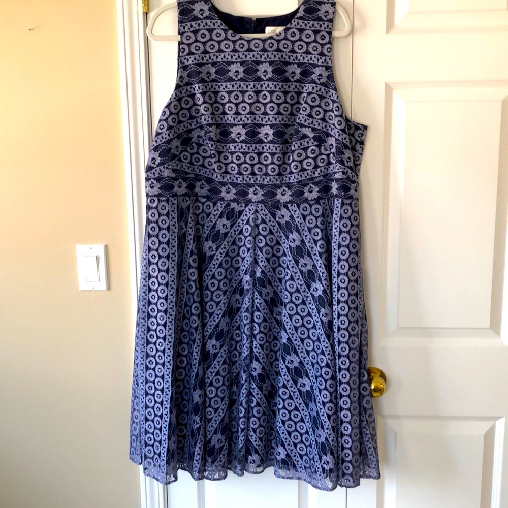 Beautiful lace lined fit & flare dress - navy /light blue with pockets - size 1X